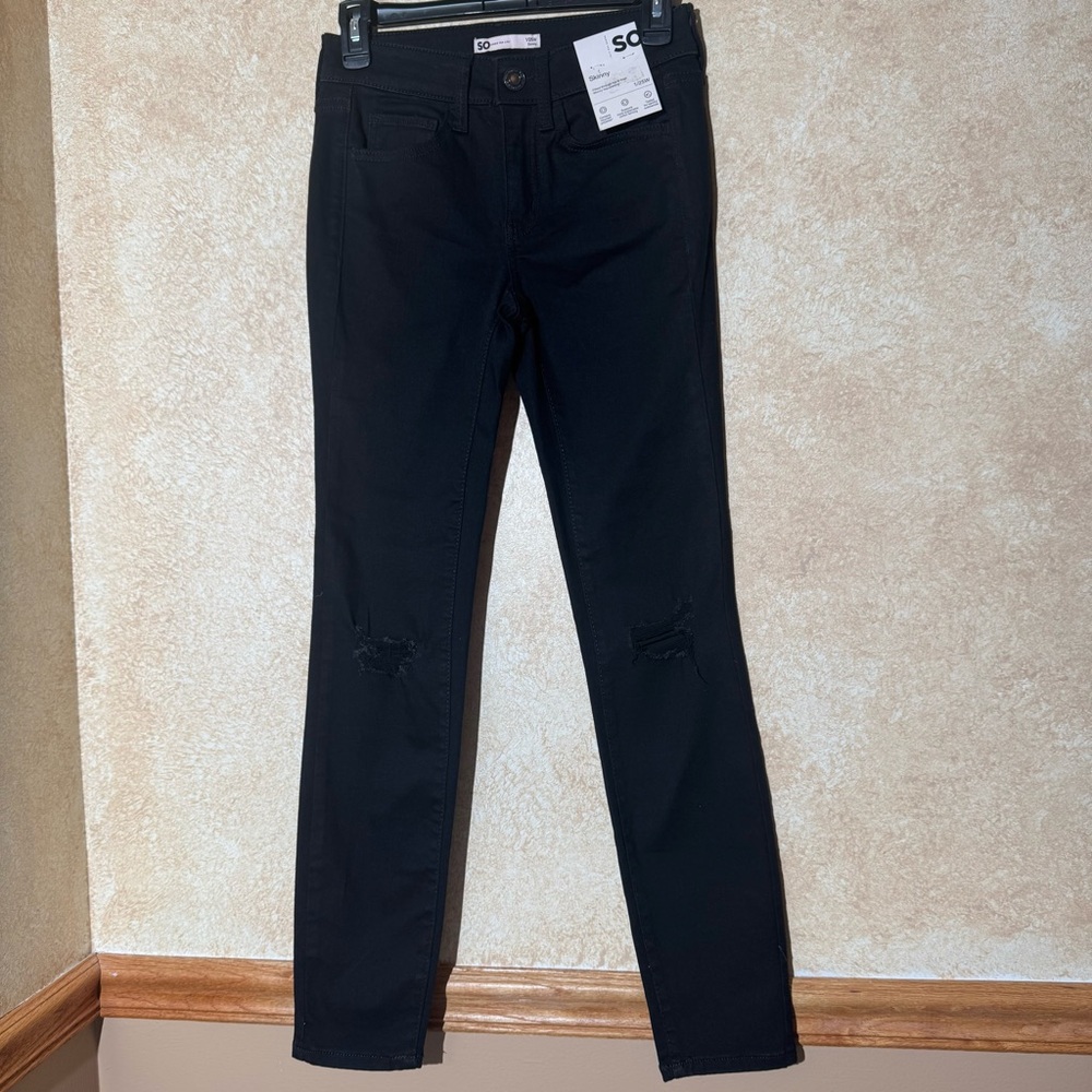 New SO Black Distressed Skinny Jeans Size: 1/25 W
